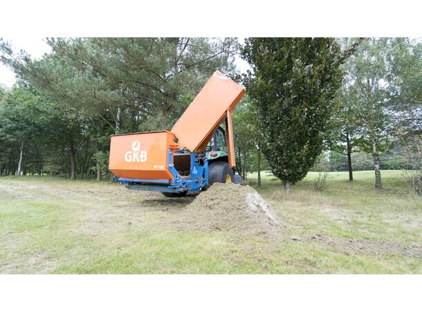 GKB Sandfiller SF120 Renoverer og forbedrer gressmatten
