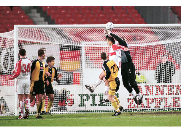 11'er nett fotballmål D: 2,25/2,25m 