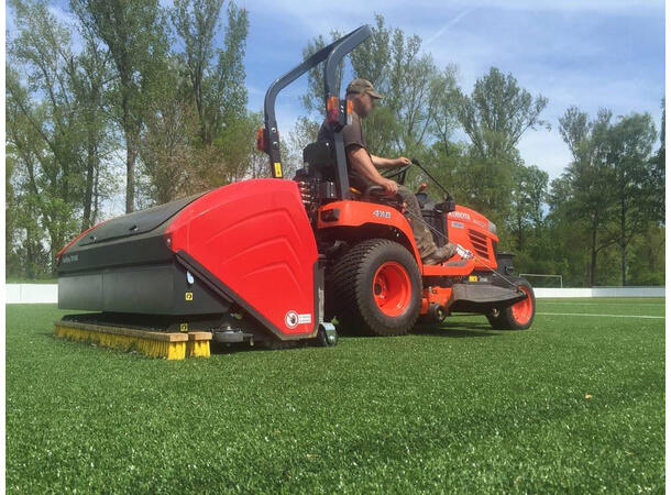 Dyp- og overflaterenser TurfKing 1502 For kunstgress, 1,5 m arbeidsbredde