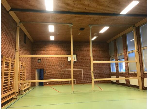 Bomarrangement Med to heisbare bommer 